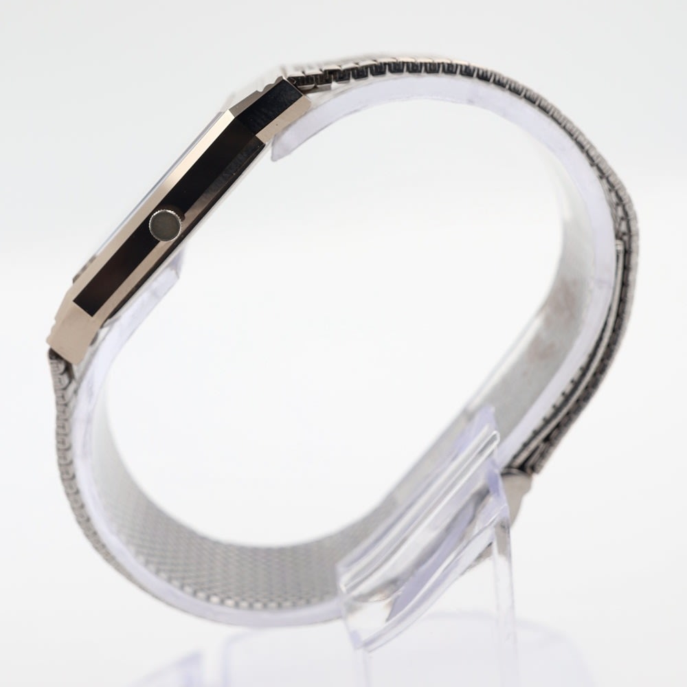 Seiko Dolce Rectangular watch view 2