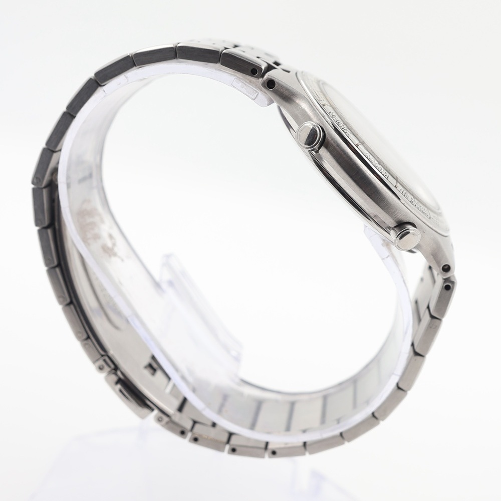 Seiko  World Time watch view 3