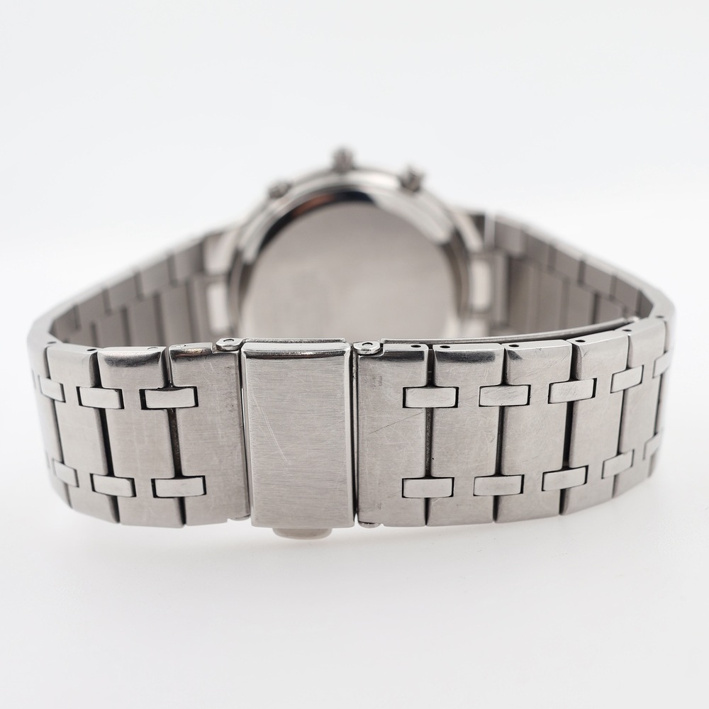 Seiko  World Time watch view 6