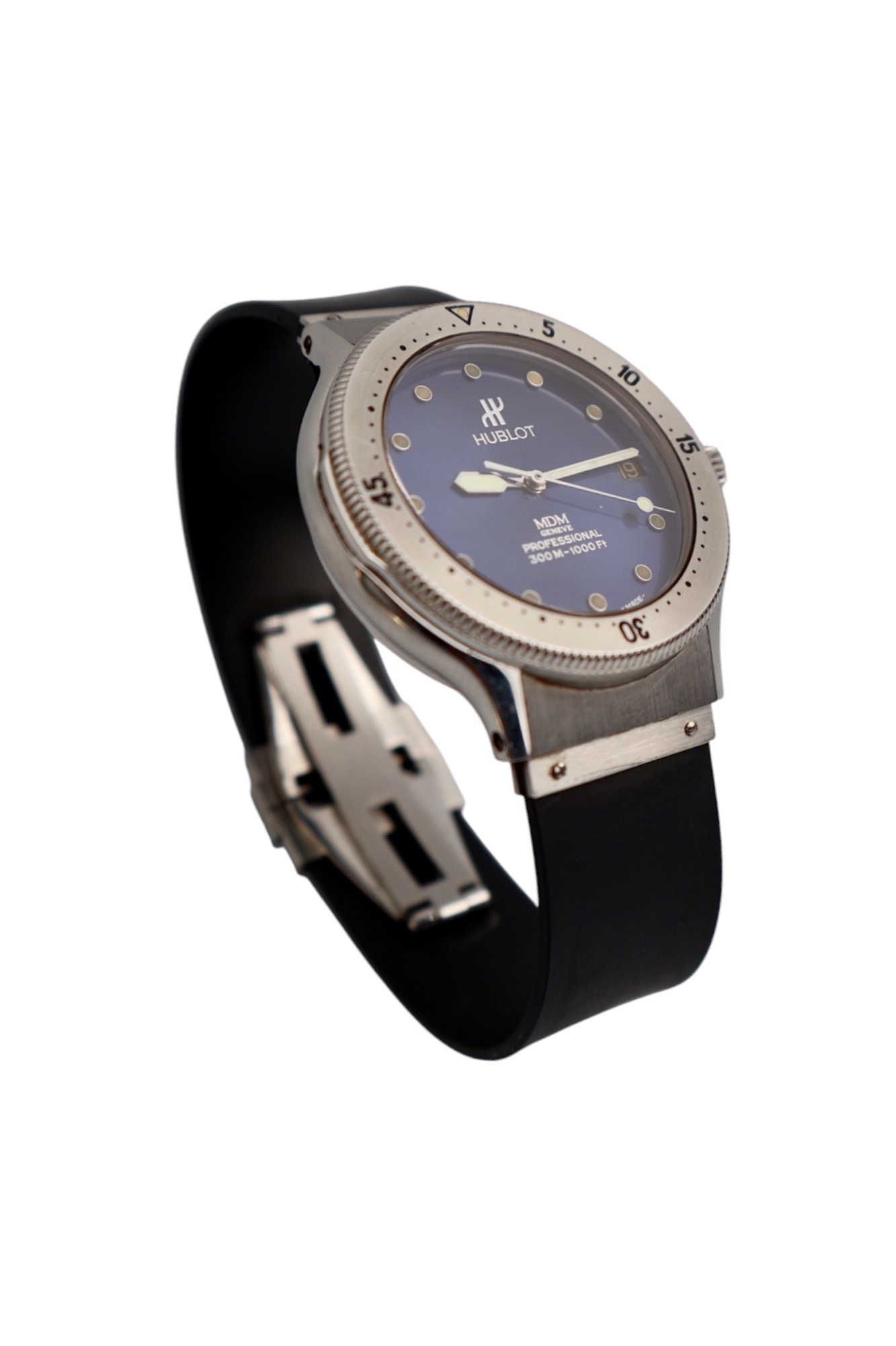 HUBLOT MDM AUTOMATIC WATCH 36MM view 3