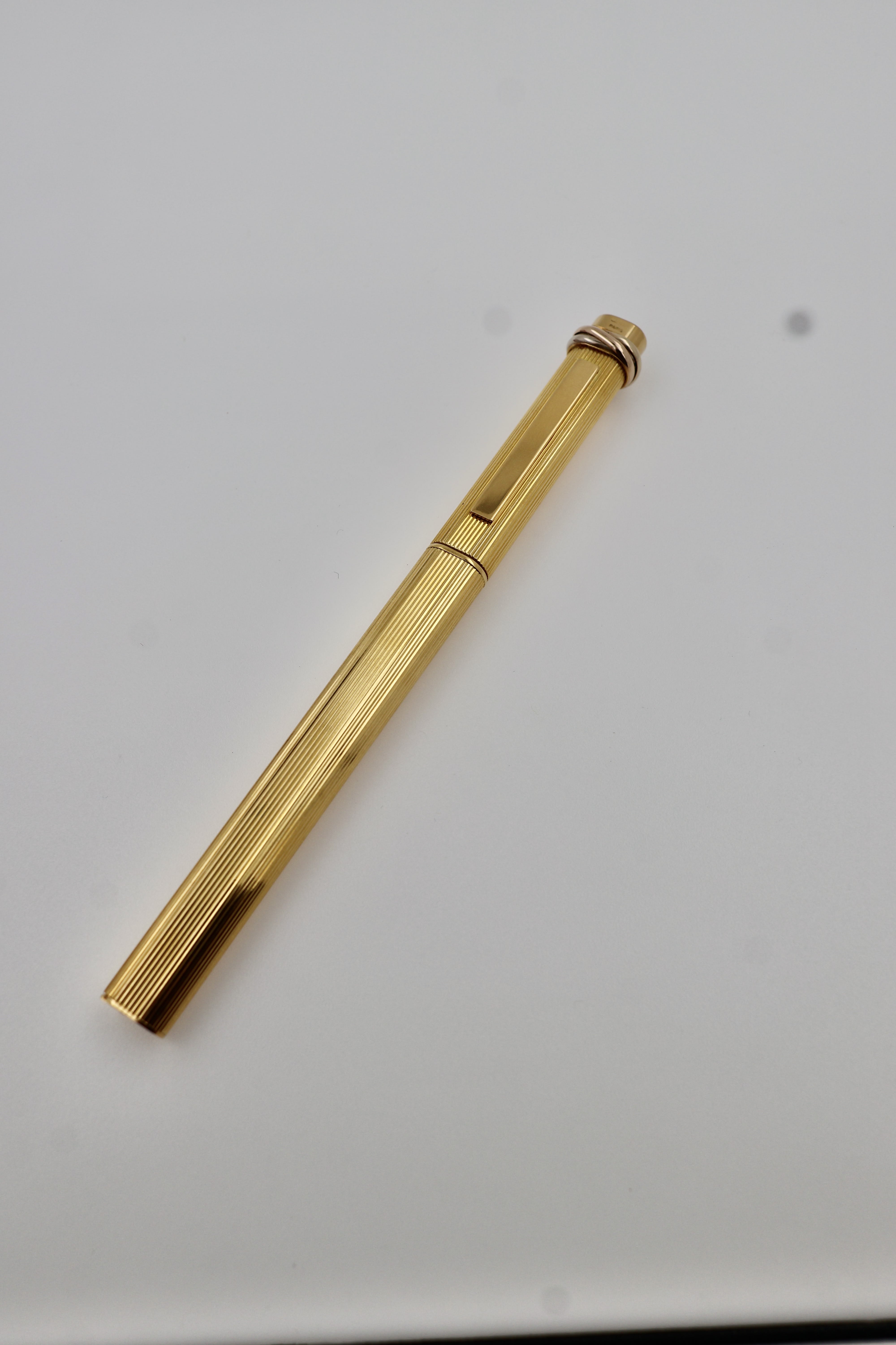 Cartier  Santos de Cartier roller pen view 3