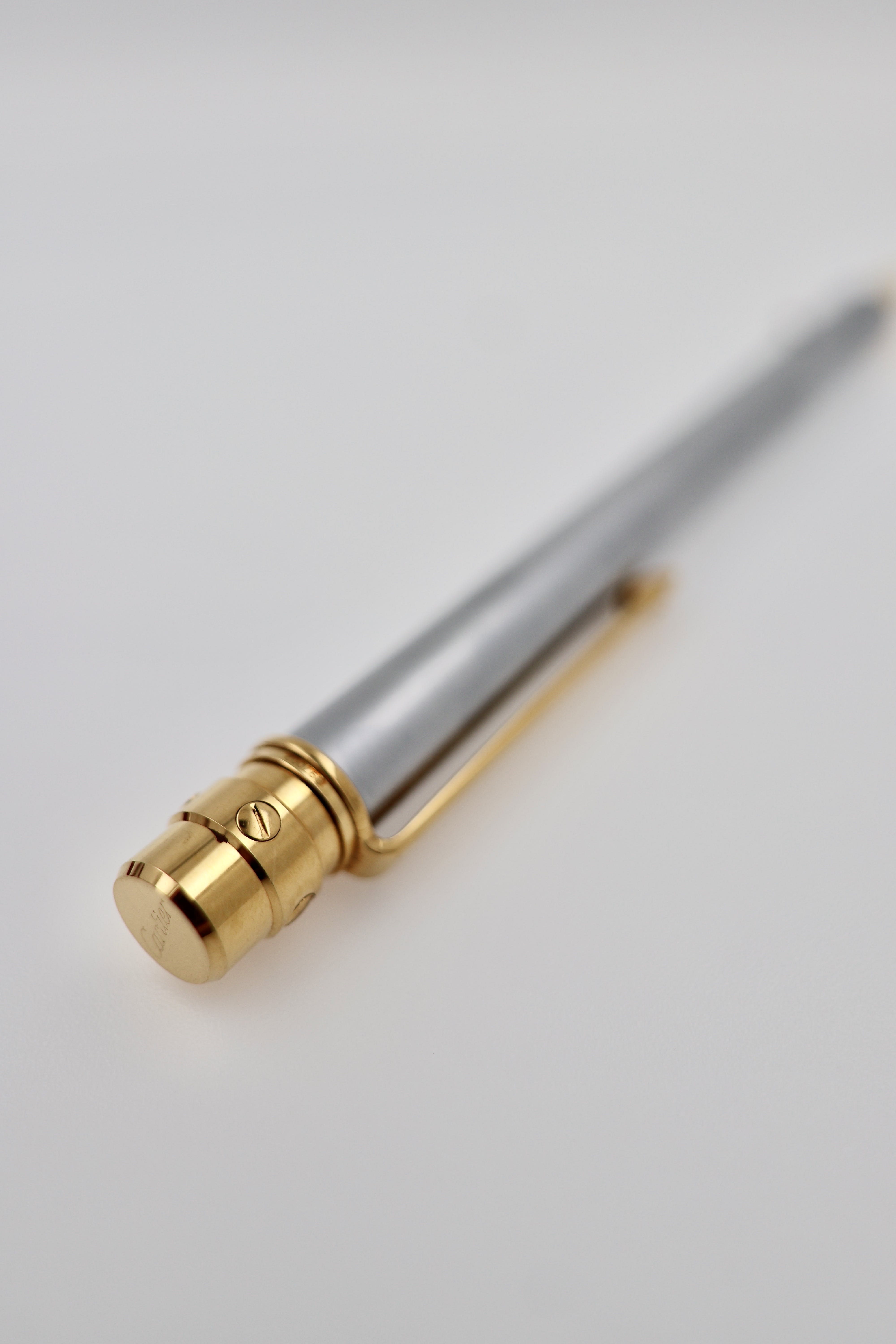 Cartier  Stylo Bille Must Ballpoint Pen view 6