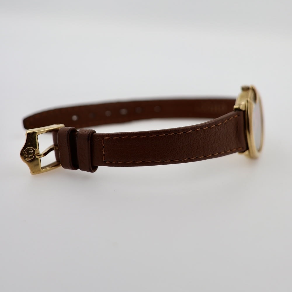 Gucci Sherry Line red green dial view 5