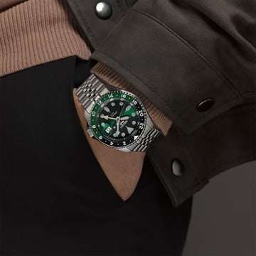 Seiko 5 Sports GMT Automatic watch view 3