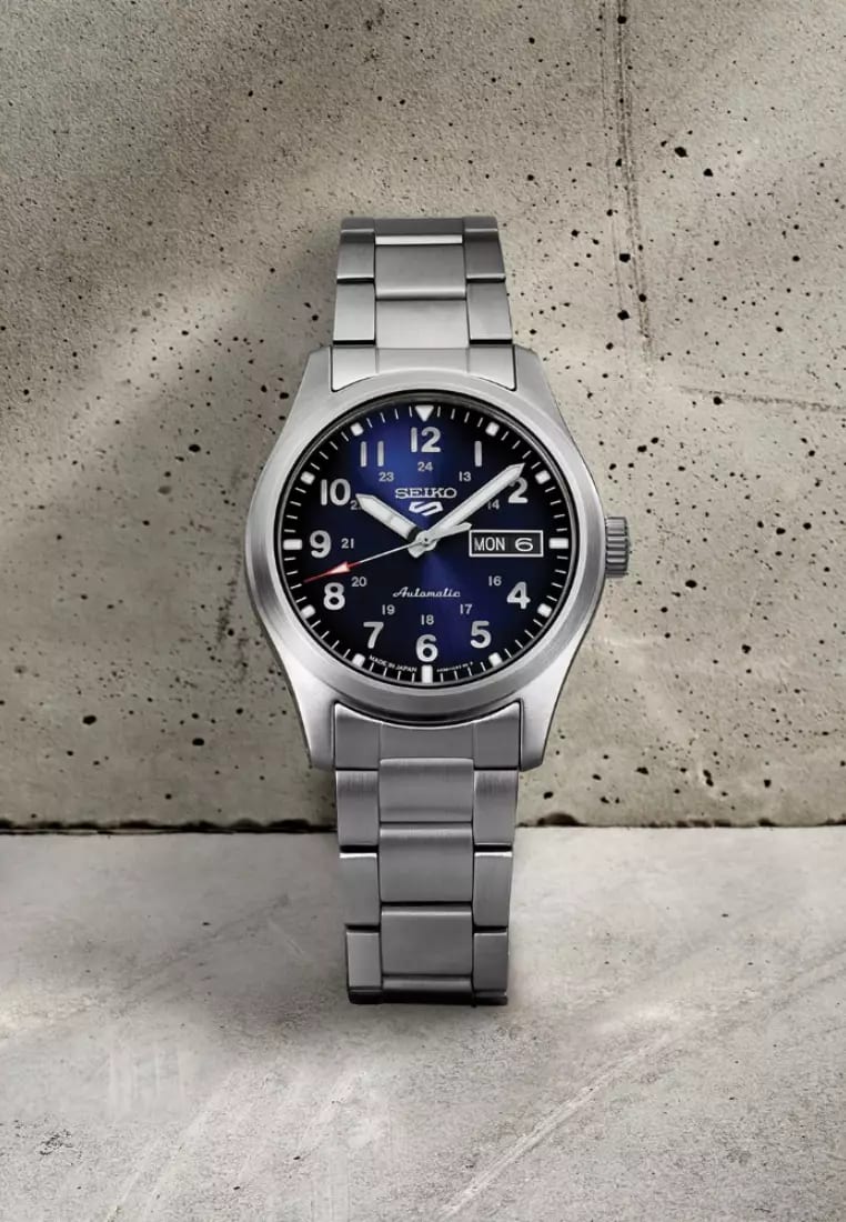 Seiko 5 Sports Automatic watch view 2