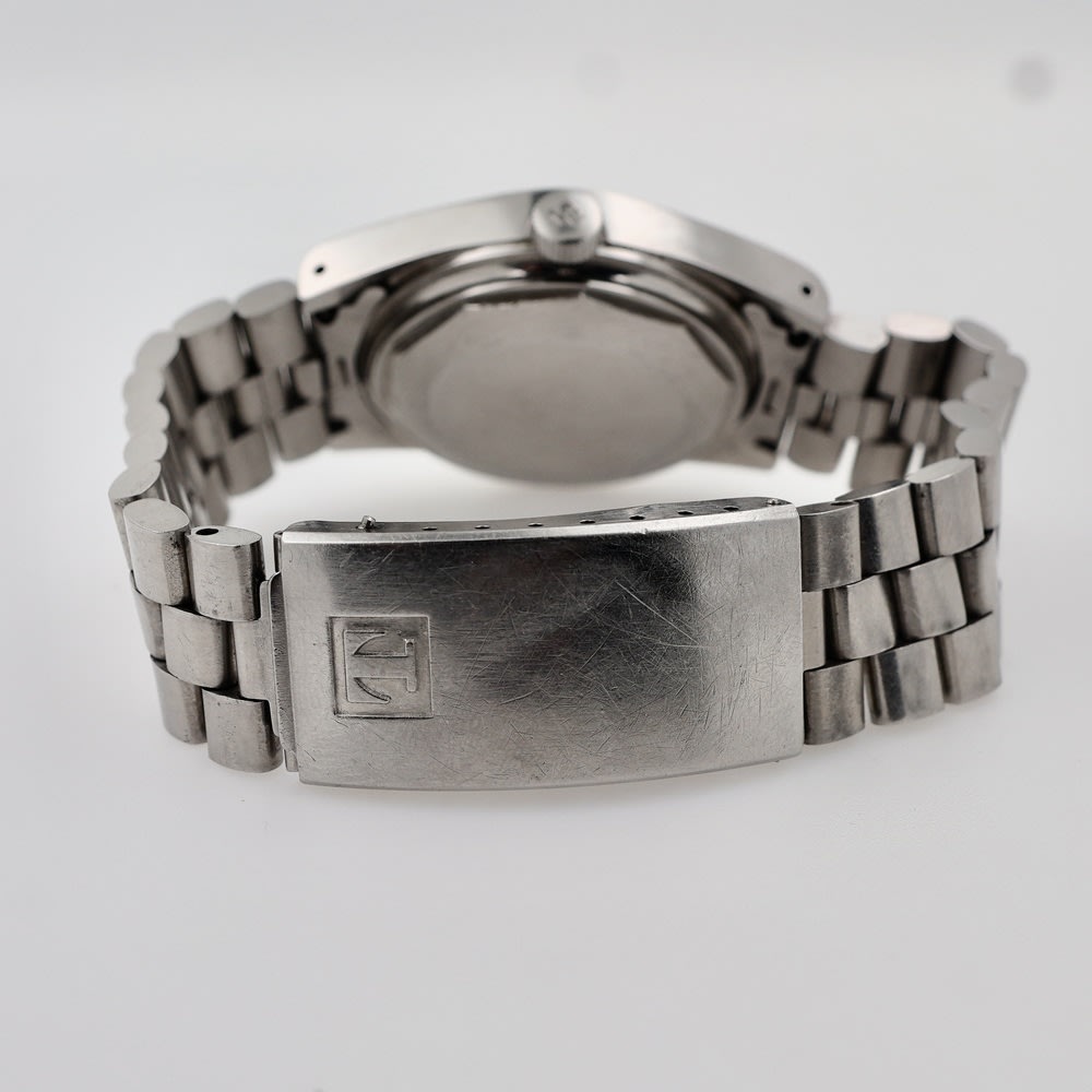 Tissot James Bond Date  view 7