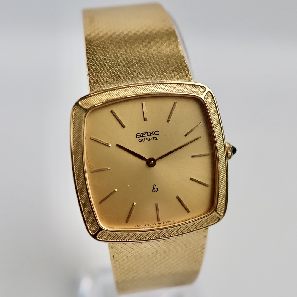 Seiko  Dolce Quartz view 3