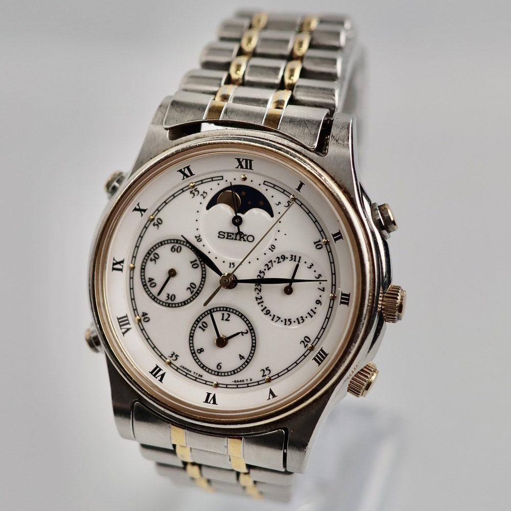 Seiko Chronograph Moonphase view 2
