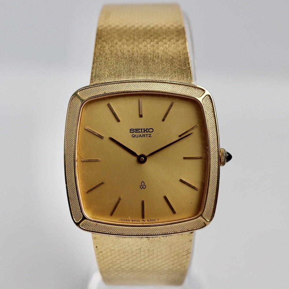 Seiko  Dolce Quartz view 1