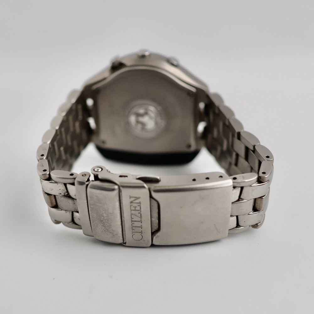 Citizen Eco-drive Titanium view 4