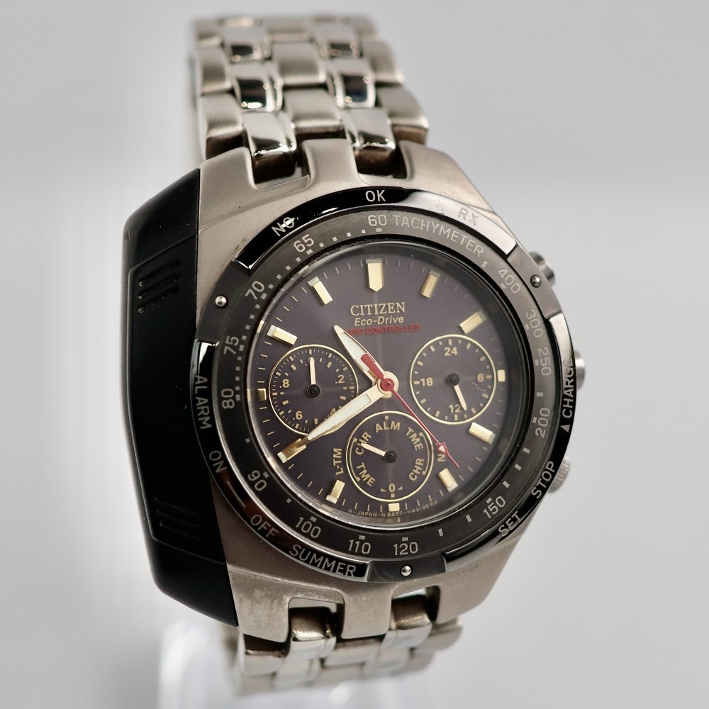 Citizen Eco-drive Titanium view 2