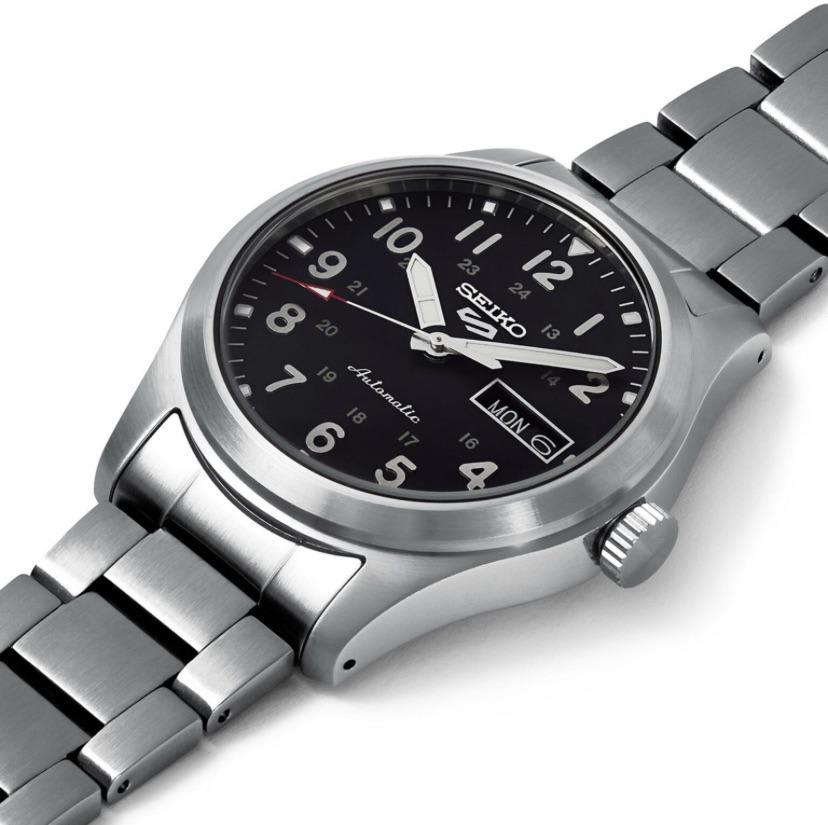 Seiko 5 Sports Automatic watch view 4