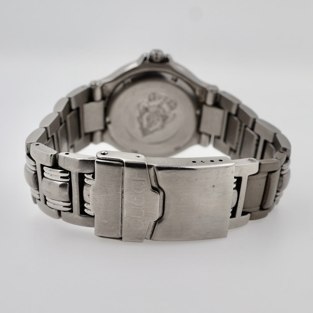 Gucci Diver 100m view 6
