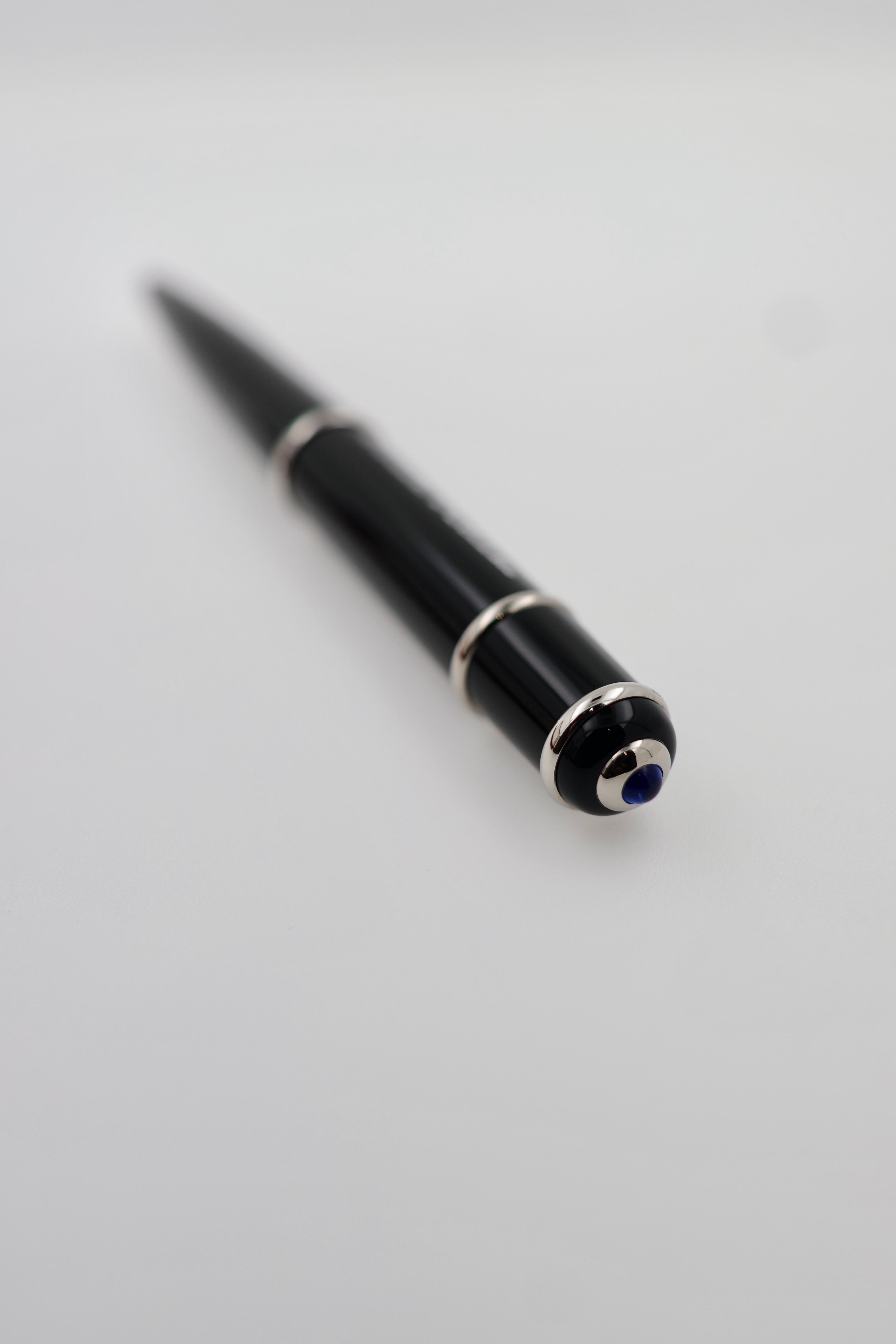 Cartier Diabolo de Cartier black lacquer ballpoint pen view 7