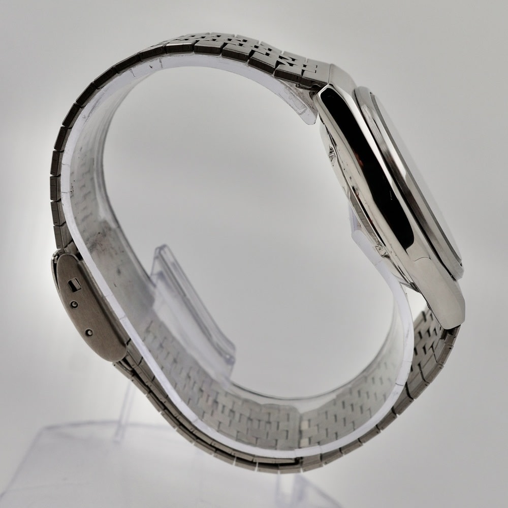 Seiko Lord Quartz watch view 3